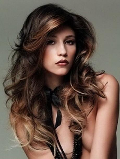 Long hairstyles for women with round faces long-hairstyles-for-women-with-round-faces-49_15