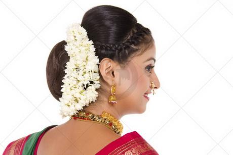 Marathi bridal hairstyle