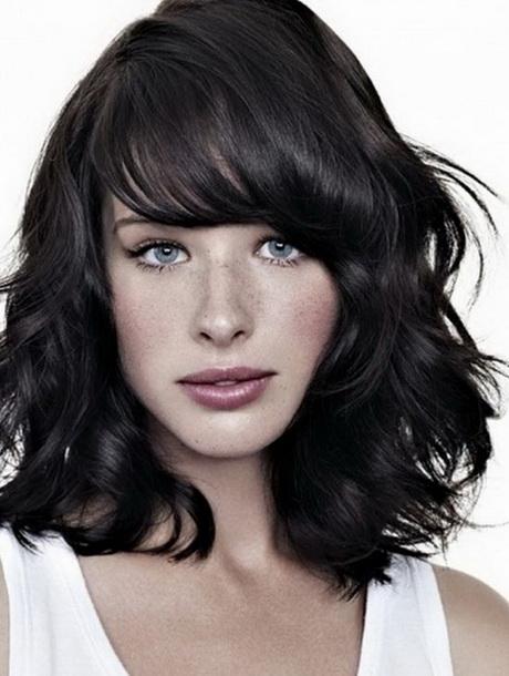 Medium length hairstyles with bangs and layers medium-length-hairstyles-with-bangs-and-layers-77_5