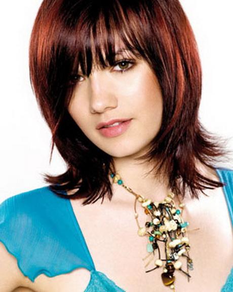Medium length hairstyles with bangs and layers medium-length-hairstyles-with-bangs-and-layers-77_9