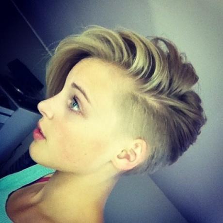 Shaved sides hairstyles women shaved-sides-hairstyles-women-91_7
