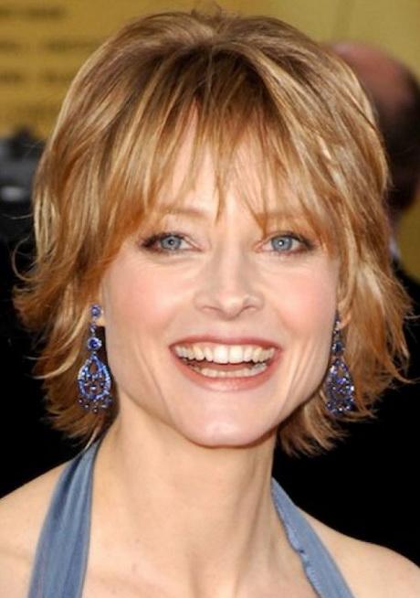 Short hairstyles for women in their 40s short-hairstyles-for-women-in-their-40s-23_8