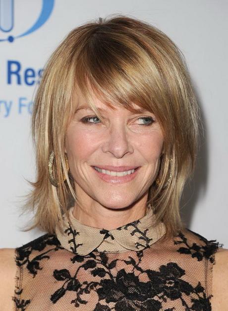 Shoulder length hairstyles for women over 50 shoulder-length-hairstyles-for-women-over-50-74_4