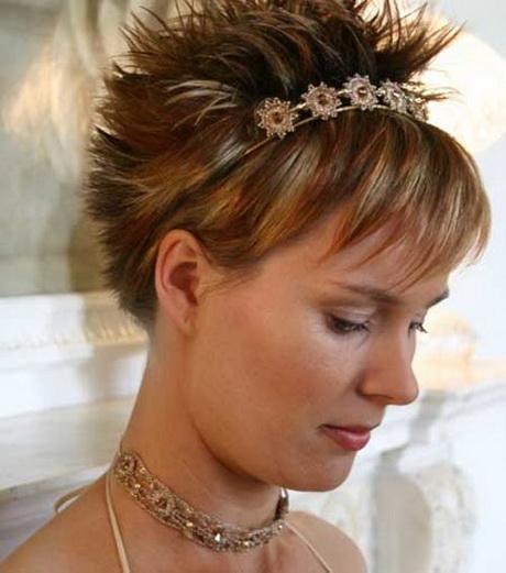 Spikey hairstyles for women spikey-hairstyles-for-women-27_17