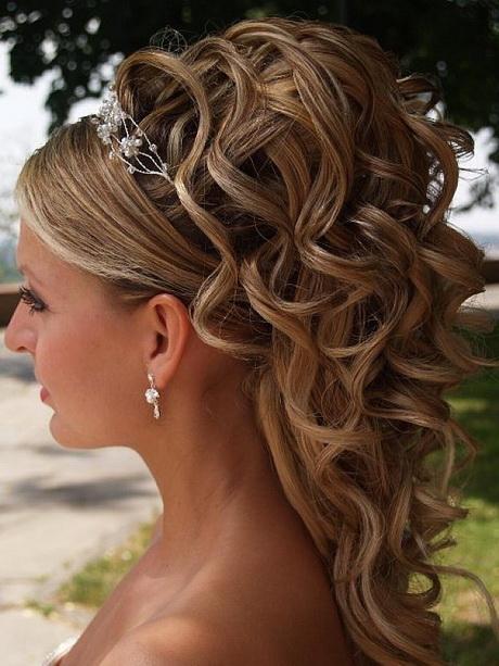 Cute prom hairstyles for long hair 2017 cute-prom-hairstyles-for-long-hair-2017-41_13
