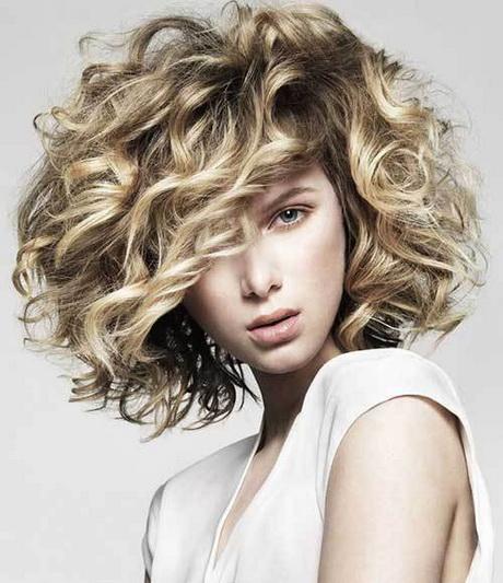 Short hairstyles for curly hair 2017 short-hairstyles-for-curly-hair-2017-49_20