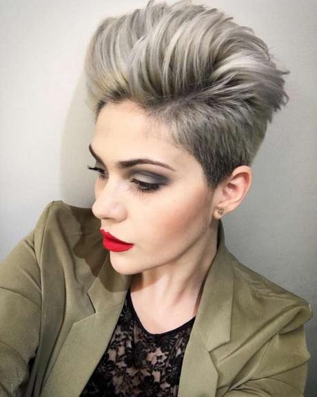 Short hairstyles for fine hair 2017 short-hairstyles-for-fine-hair-2017-37_10
