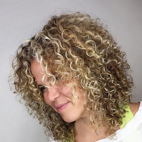 2018 curly hairstyles 2018-curly-hairstyles-96_13