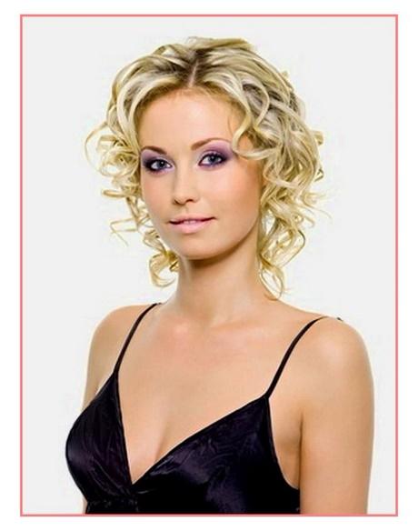 2018 short hairstyles for curly hair 2018-short-hairstyles-for-curly-hair-83_16