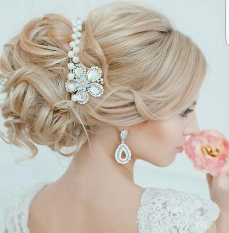 Hairstyle for bride 2018 hairstyle-for-bride-2018-37_11