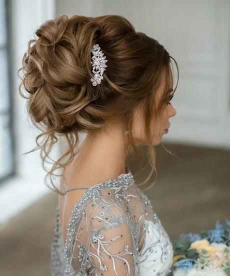 Hairstyle for bride 2018 hairstyle-for-bride-2018-37_12