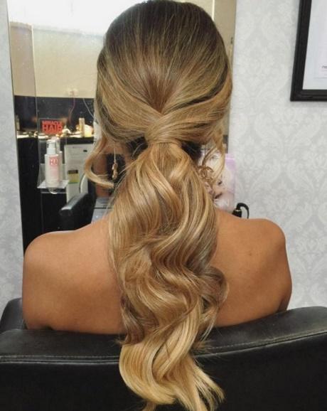 Hairstyles for prom 2018 hairstyles-for-prom-2018-07_4