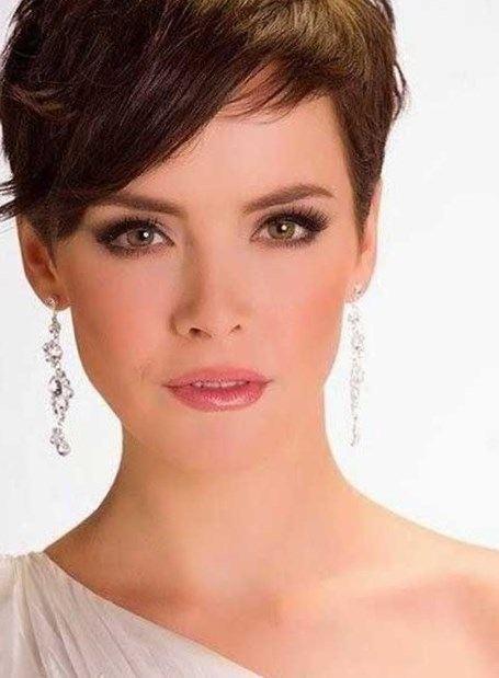 Most popular short hairstyles for 2018 most-popular-short-hairstyles-for-2018-40_5