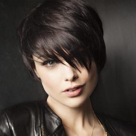 Short haircuts for round faces 2018 short-haircuts-for-round-faces-2018-02_9