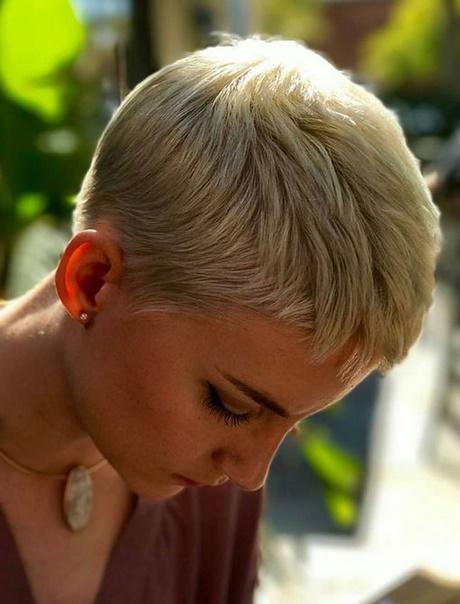 Short hairstyles for spring 2018 short-hairstyles-for-spring-2018-78_8