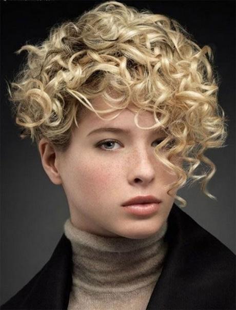 Very short curly hairstyles 2018 very-short-curly-hairstyles-2018-50_14