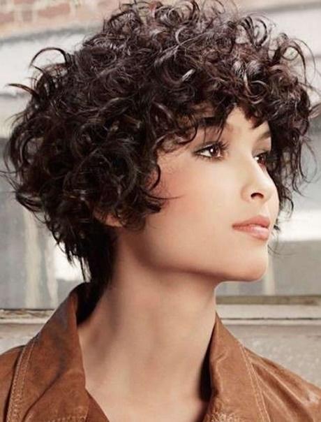 Very short curly hairstyles 2018 very-short-curly-hairstyles-2018-50_4
