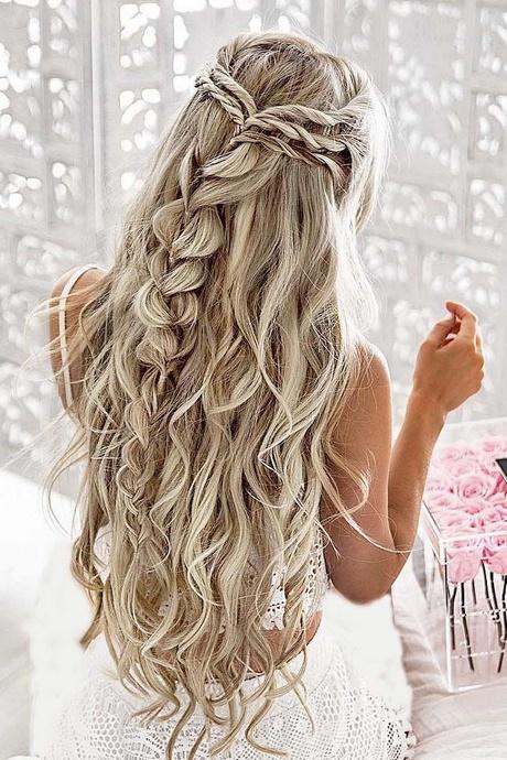 Wedding hairstyles for long hair 2018 wedding-hairstyles-for-long-hair-2018-16_15