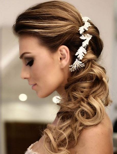 Wedding hairstyles for long hair 2018 wedding-hairstyles-for-long-hair-2018-16_4