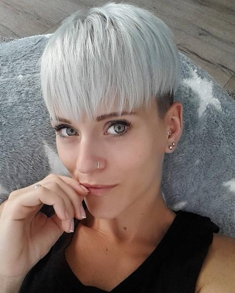 2019 short hairstyles for women over 40 2019-short-hairstyles-for-women-over-40-96_18