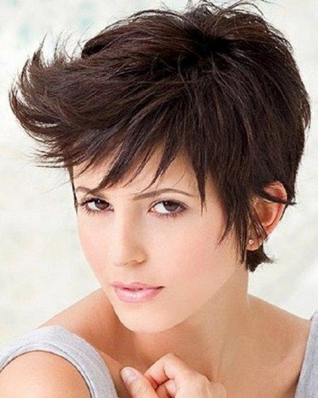 Best haircuts for round faces 2019 best-haircuts-for-round-faces-2019-31_12