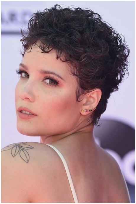 Black short curly hairstyles 2019 black-short-curly-hairstyles-2019-20_14