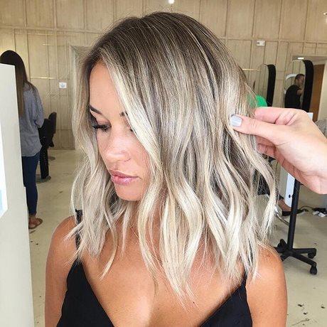 Hairstyles for mid length hair 2019 hairstyles-for-mid-length-hair-2019-97_4