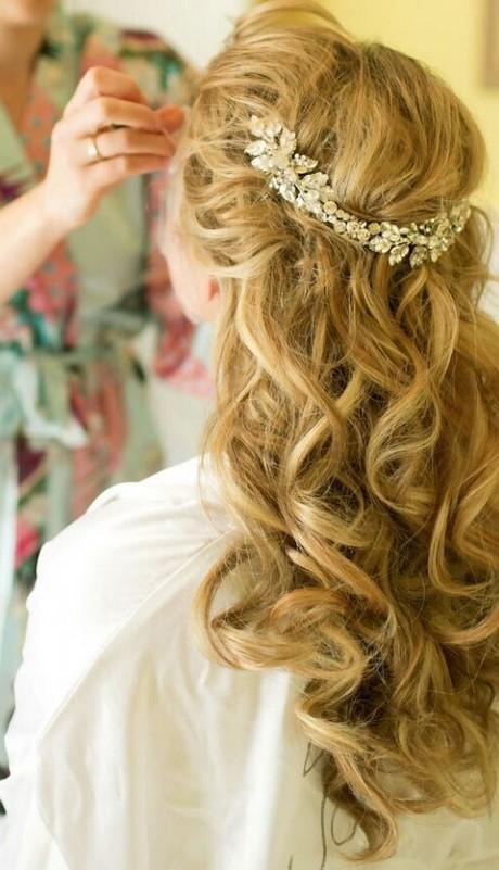 Latest wedding hairstyles 2019 latest-wedding-hairstyles-2019-31_15