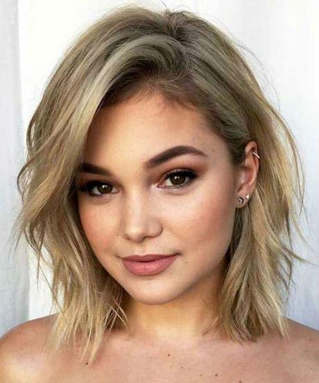 Medium length haircuts with bangs 2019 medium-length-haircuts-with-bangs-2019-03_13