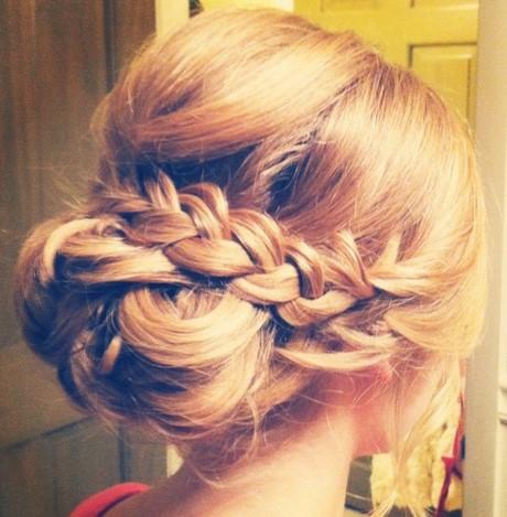 Prom hair updos 2019 prom-hair-updos-2019-79_11