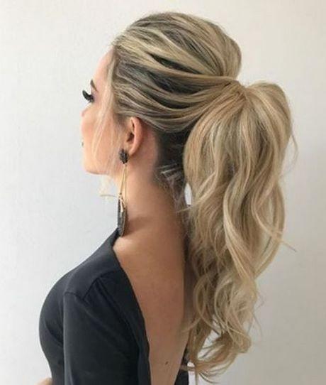 Prom hairstyles for 2019 prom-hairstyles-for-2019-06_12