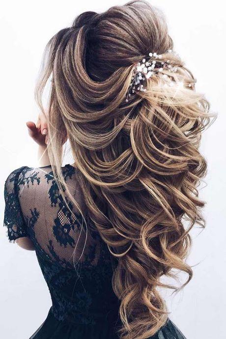 Prom hairstyles for 2019 prom-hairstyles-for-2019-06_7