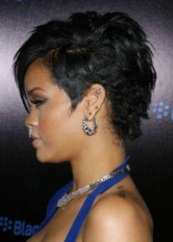 Rihanna short hairstyles 2019 rihanna-short-hairstyles-2019-04_12