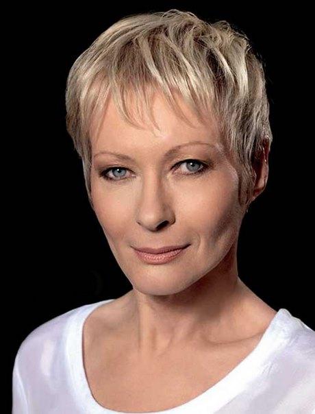 Short haircuts for women over 50 in 2019 short-haircuts-for-women-over-50-in-2019-29_5
