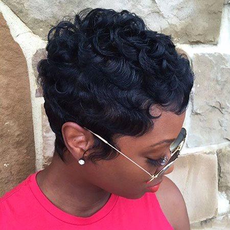 Short hairstyle for black ladies 2019 short-hairstyle-for-black-ladies-2019-10_6