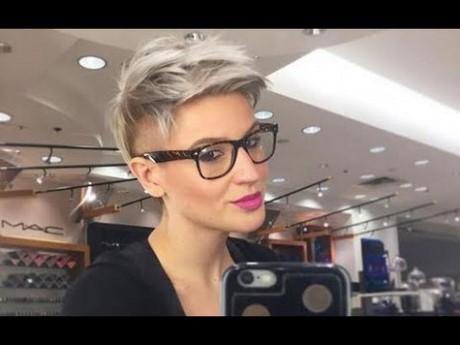 Very short hairstyles for women 2019 very-short-hairstyles-for-women-2019-04_11