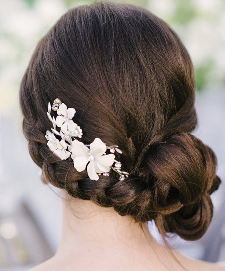 Bridal bun hairstyle bridal-bun-hairstyle-46