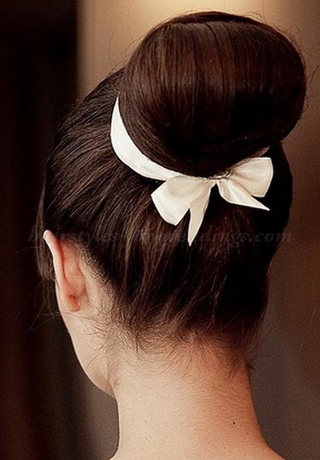 Bridal bun hairstyle bridal-bun-hairstyle-46_10