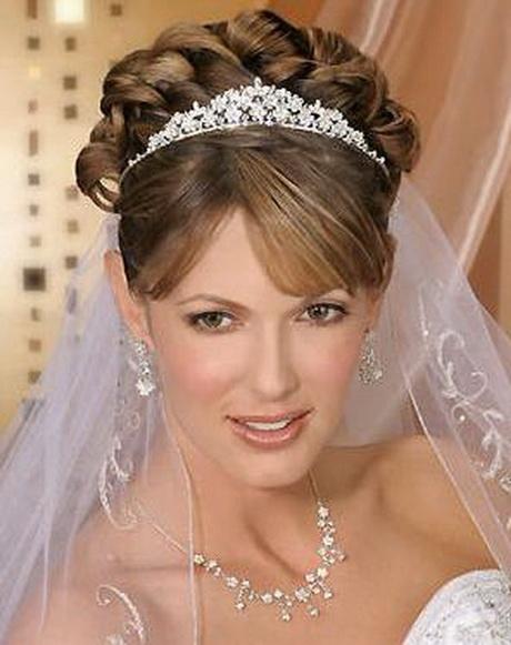 Bridal hairstyle with tiara bridal-hairstyle-with-tiara-27_11