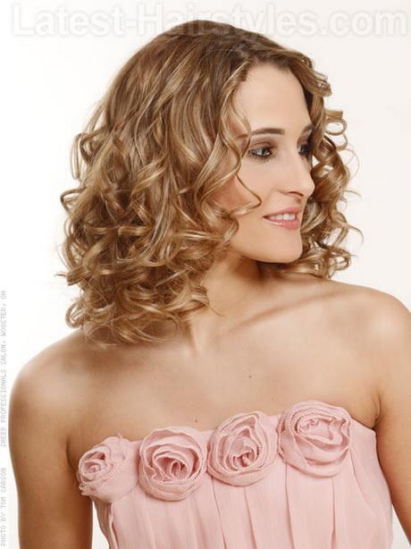 Curly styles for medium length hair curly-styles-for-medium-length-hair-72_16