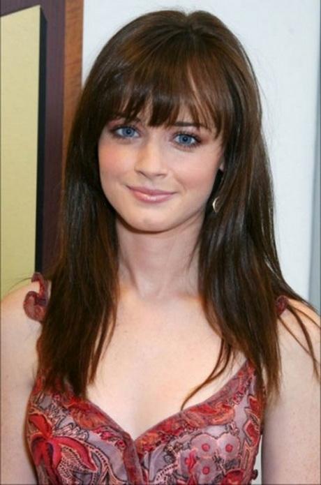 Medium hairstyles for women with round faces medium-hairstyles-for-women-with-round-faces-64_8