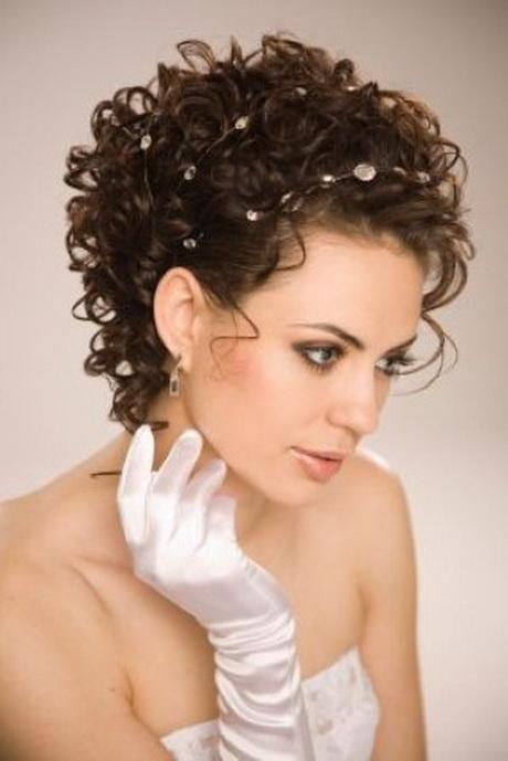 Short curly bridal hairstyles short-curly-bridal-hairstyles-10_7