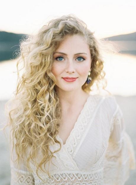 Curly hairstyles for a wedding curly-hairstyles-for-a-wedding-93_15