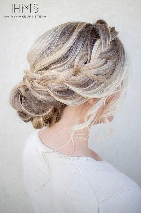Elegant hairstyles for brides elegant-hairstyles-for-brides-66_5