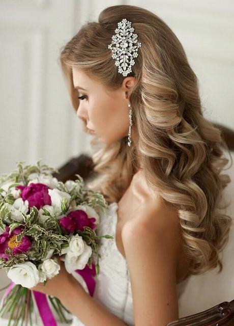 Hairstyle of bridal
