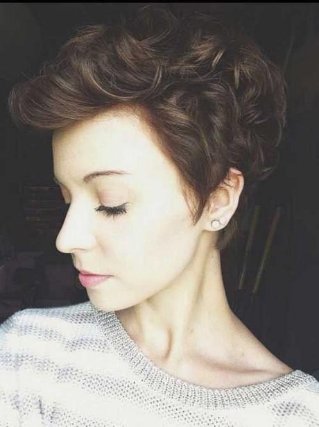 Pixie cut with curly hair pixie-cut-with-curly-hair-49