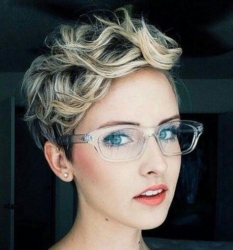 Pixie hairstyles for curly hair pixie-hairstyles-for-curly-hair-19_15