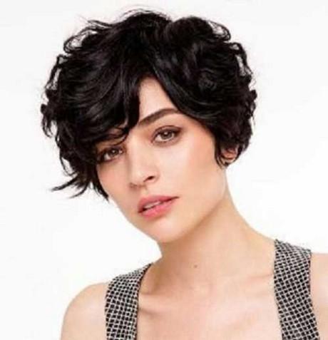 Pixie hairstyles for wavy hair pixie-hairstyles-for-wavy-hair-76_12