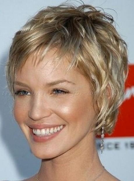 Pixie hairstyles for wavy hair pixie-hairstyles-for-wavy-hair-76_15