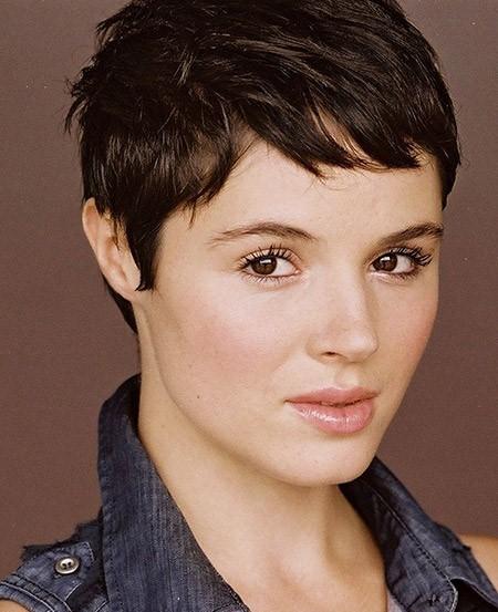 Pixie hairstyles for wavy hair pixie-hairstyles-for-wavy-hair-76_20